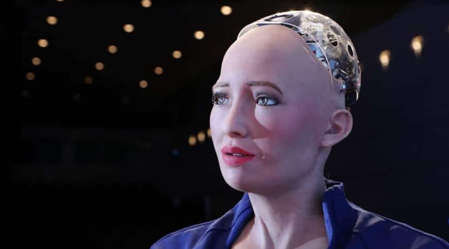 Robot Sophia Bir Aldatmacadan İbaret Mi Yoksa Gerçekten Bizim Gibi Mi? - Veli Bahçeci